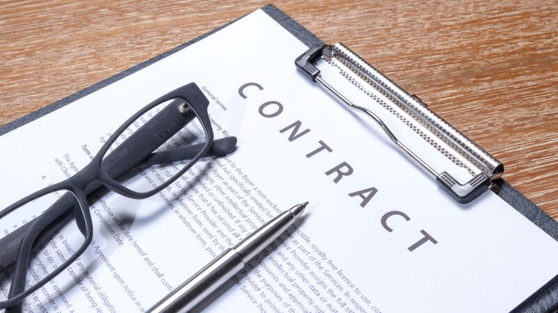 What to Include in an International Business Contract